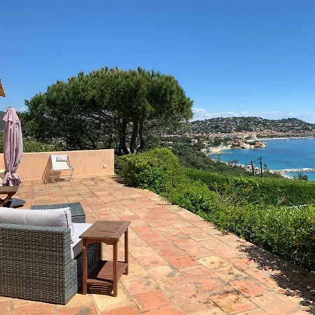 Du Temple D'amour Villa *